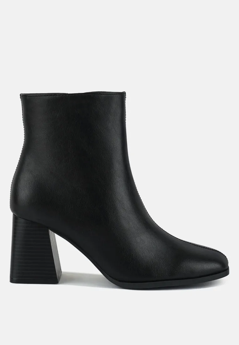 Cox Cut Out Block Heeled Chelsea Boots